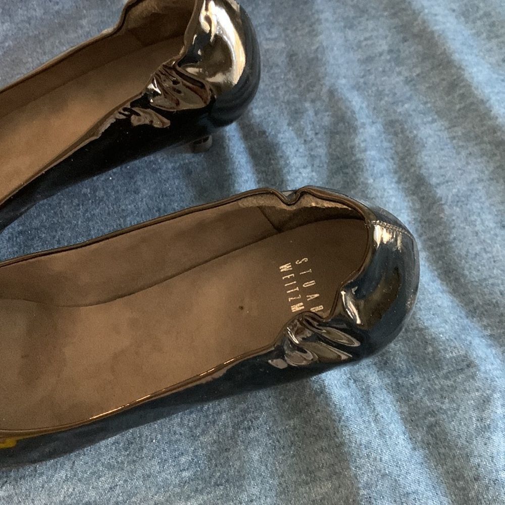 Stuart Weitzman kitten heel - Picture 2 of 4